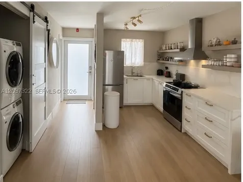 220 Washington Avenue Miami Beach FL 33139