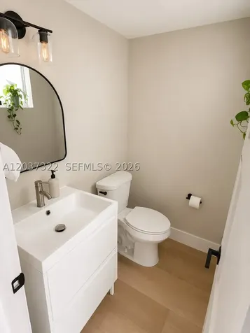 220 Washington Avenue Miami Beach FL 33139