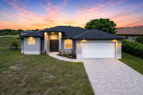 3909 16th Street W Lehigh Acres FL 33971