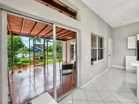 649 Willow Bend Road Weston FL 33327