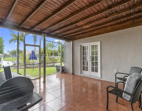 649 Willow Bend Road Weston FL 33327