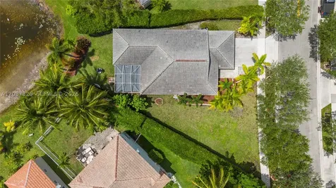 649 Willow Bend Road Weston FL 33327
