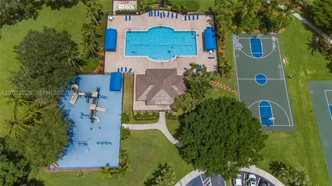649 Willow Bend Road Weston FL 33327