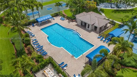 649 Willow Bend Road Weston FL 33327