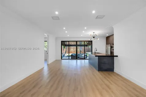 365 Fairway Drive Miami Beach FL 33141