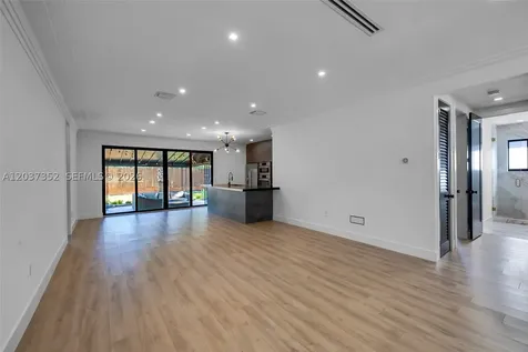 365 Fairway Drive Miami Beach FL 33141