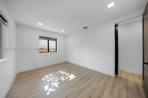 365 Fairway Drive Miami Beach FL 33141