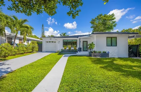 365 Fairway Drive Miami Beach FL 33141