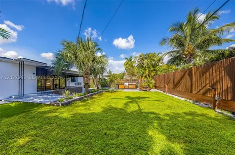 365 Fairway Drive Miami Beach FL 33141