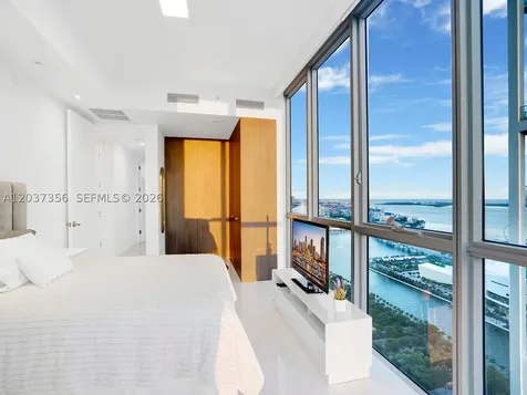 1100 Biscayne Boulevard Miami FL 33132