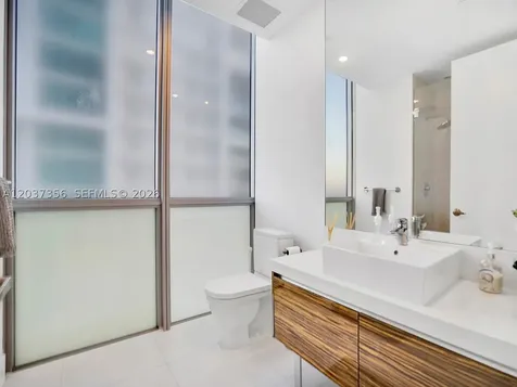 1100 Biscayne Boulevard Miami FL 33132