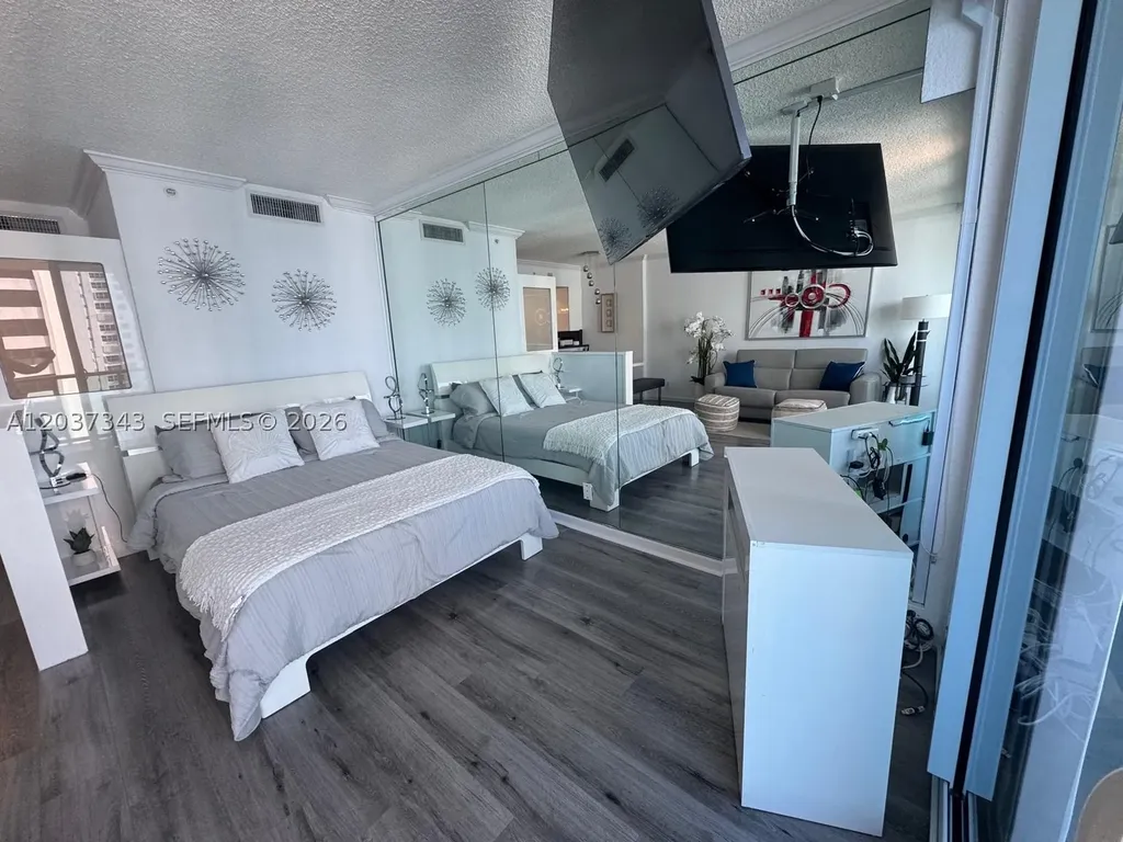 2501 S Ocean Drive Hollywood FL 33019