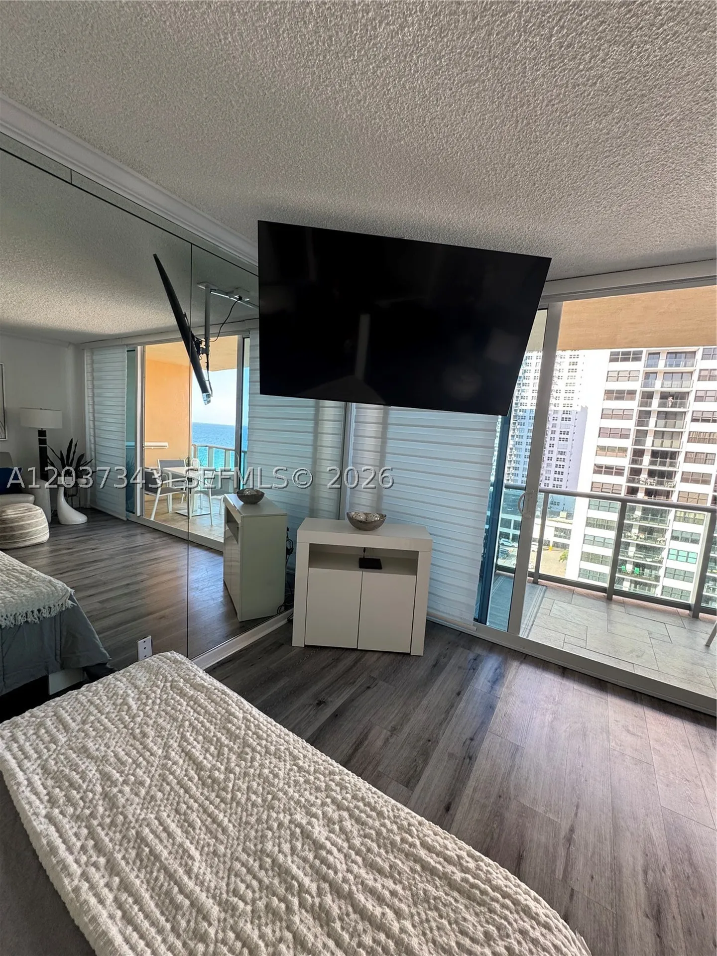 2501 S Ocean Drive Hollywood FL 33019