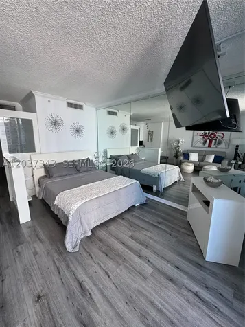 2501 S Ocean Drive Hollywood FL 33019