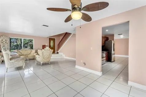 9601 SW 9th Court Pembroke Pines FL 33025