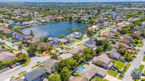 9601 SW 9th Court Pembroke Pines FL 33025