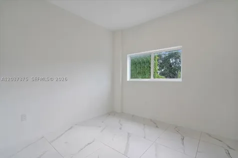 420 SW 7th Avenue Miami FL 33130