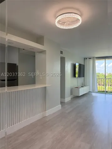 870 NW 87th Avenue Miami FL 33172