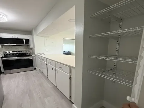 870 NW 87th Avenue Miami FL 33172