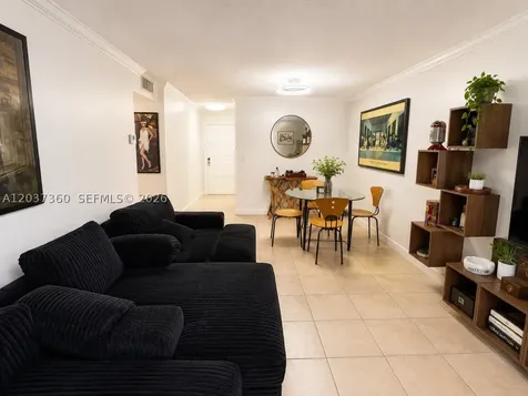 8650 SW 109th Avenue Miami FL 33173