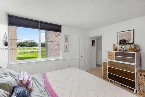 9495 Evergreen Place Davie FL 33324