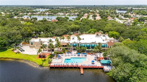 9495 Evergreen Place Davie FL 33324