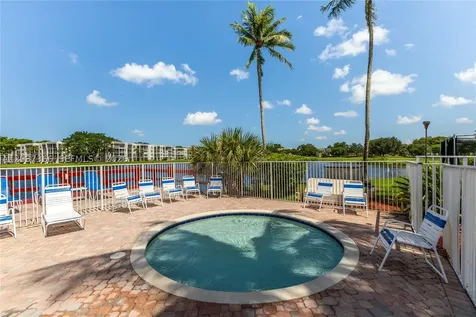 9495 Evergreen Place Davie FL 33324