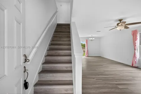 1951 Tropic Bay Court Orlando FL 32807