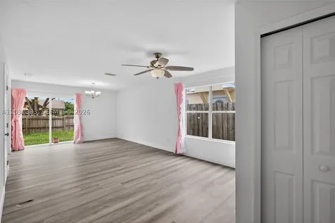1951 Tropic Bay Court Orlando FL 32807