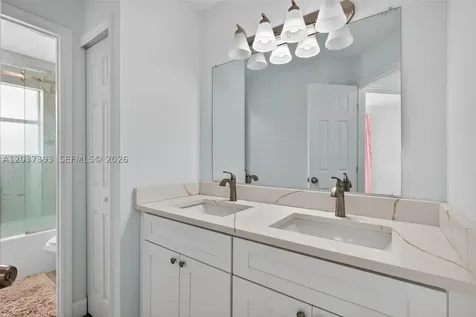 1951 Tropic Bay Court Orlando FL 32807