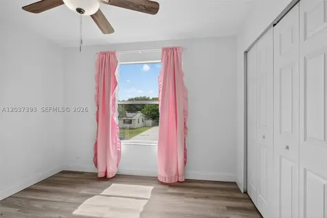 1951 Tropic Bay Court Orlando FL 32807
