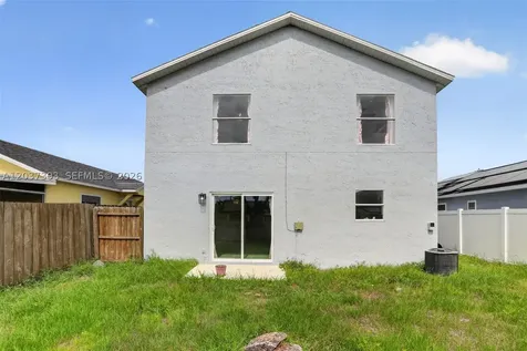 1951 Tropic Bay Court Orlando FL 32807