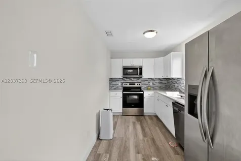 1951 Tropic Bay Court Orlando FL 32807