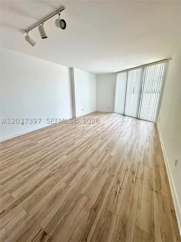 325 S Biscayne Boulevard Miami FL 33131