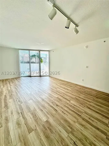 325 S Biscayne Boulevard Miami FL 33131