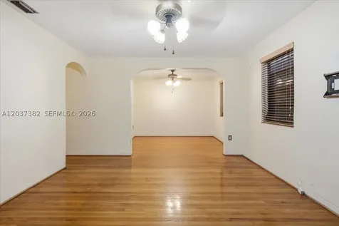 2550 Trapp Avenue Miami FL 33133