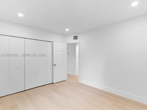 5625 SW 80th Street Miami FL 33143