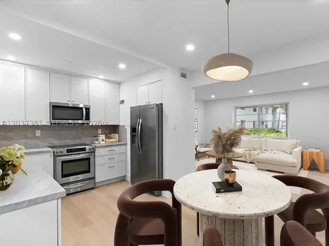 5625 SW 80th Street Miami FL 33143