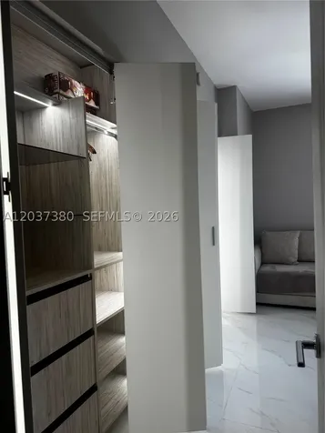711 NE 23 Miami FL 33137