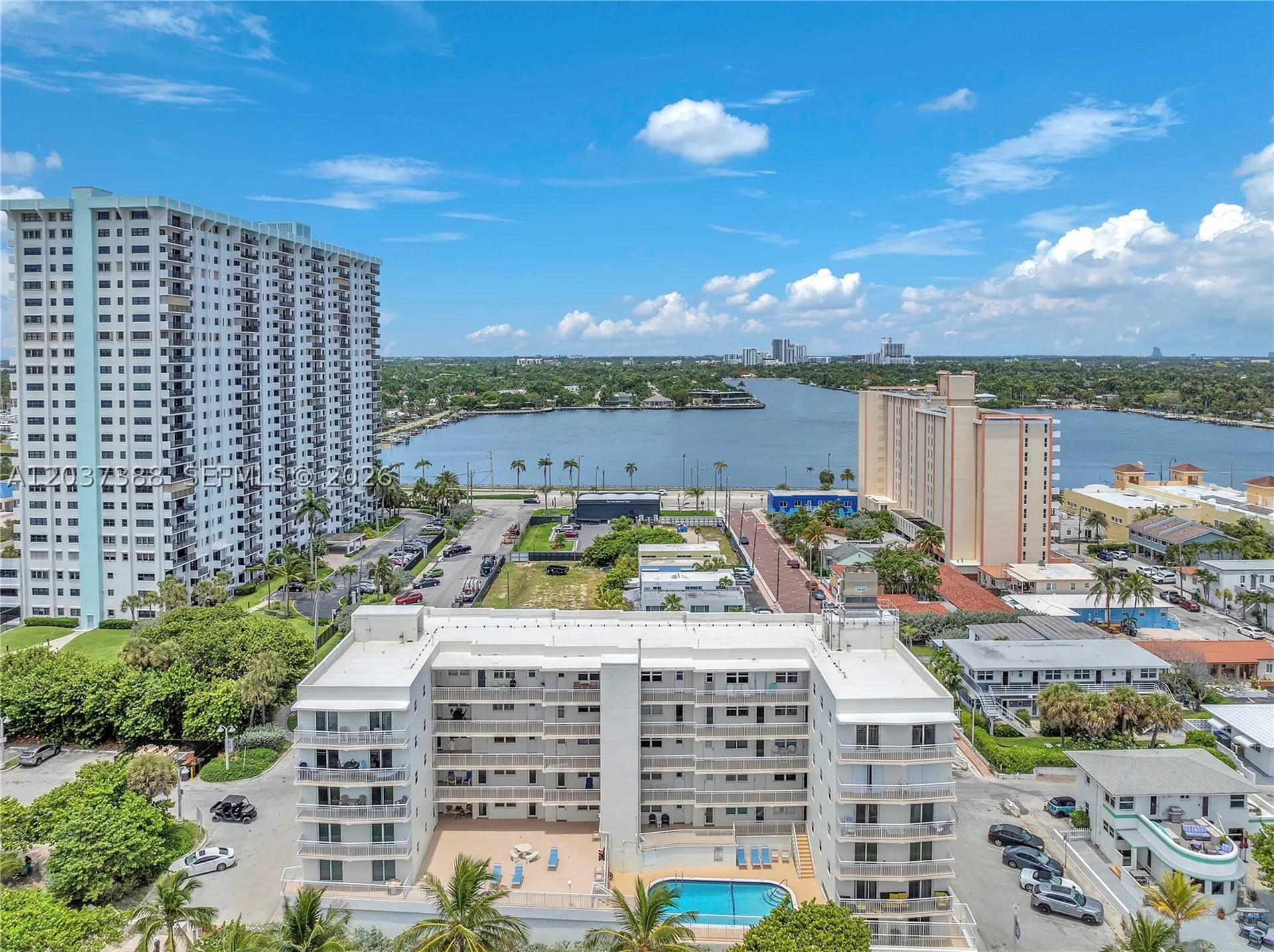 901 S Surf Road Hollywood FL 33019