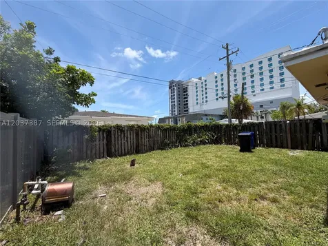 405 SE 23rd Street Fort Lauderdale FL 33316