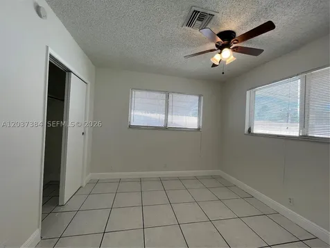 240 NW 48th Court Oakland Park FL 33309
