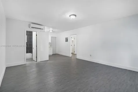 730 NE 128th Street North Miami FL 33161