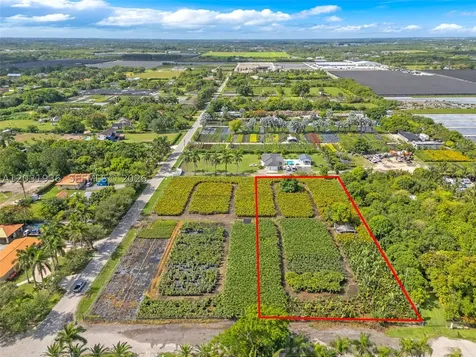 198 Thavenue SW 208 Street Miami FL 33187