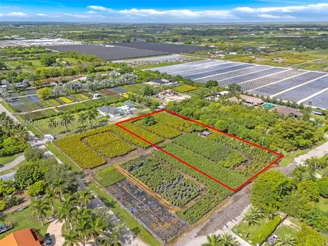 198 Thavenue SW 208 Street Miami FL 33187