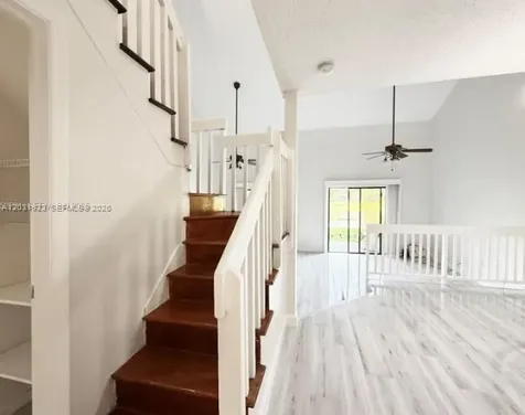 4182 S Pine Island Road Davie FL 33328