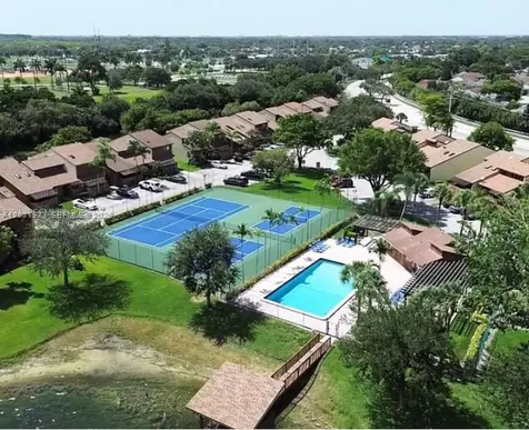 4182 S Pine Island Road Davie FL 33328