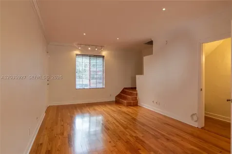 15 Madeira Avenue Coral Gables FL 33134