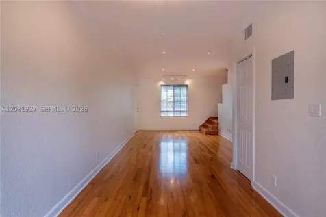 15 Madeira Avenue Coral Gables FL 33134
