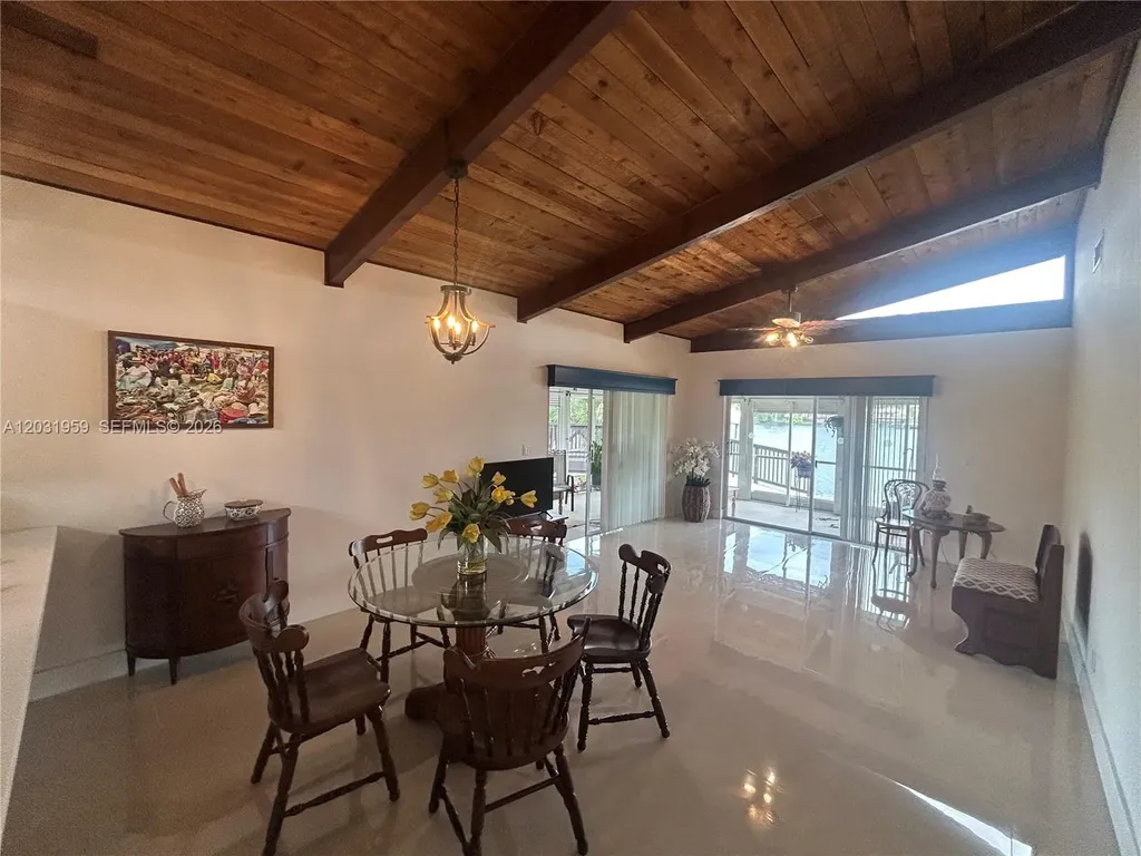 322 Briarwood Circle Hollywood FL 33024